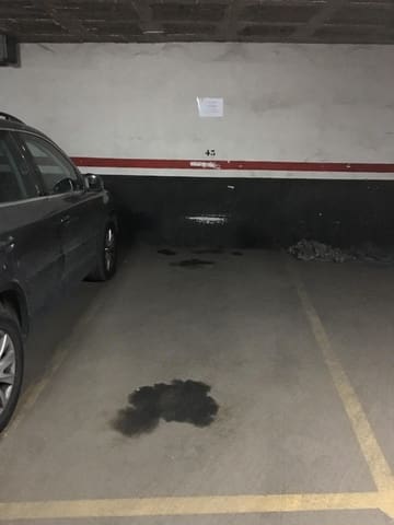 Autotalli vuokrattavana paikassa El Masnou - 134 € (Ref: 6498380)