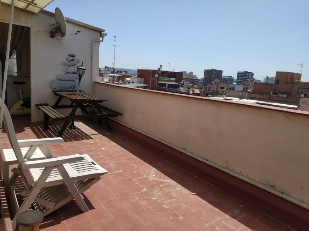 3 soverom Penthouse til salgs i L'Hospitalet de Llobregat - € 211 000 (Ref: 7433860)