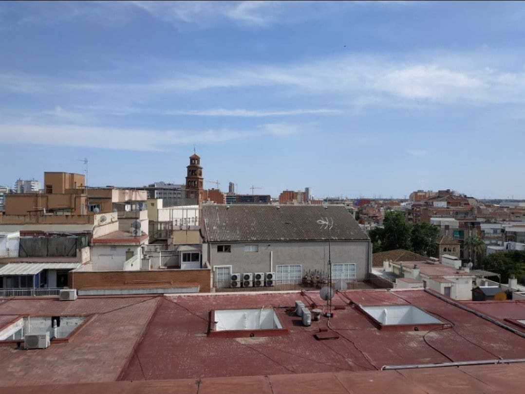 3 soverom Penthouse til salgs i L'Hospitalet de Llobregat - € 211 000 (Ref: 7433860)