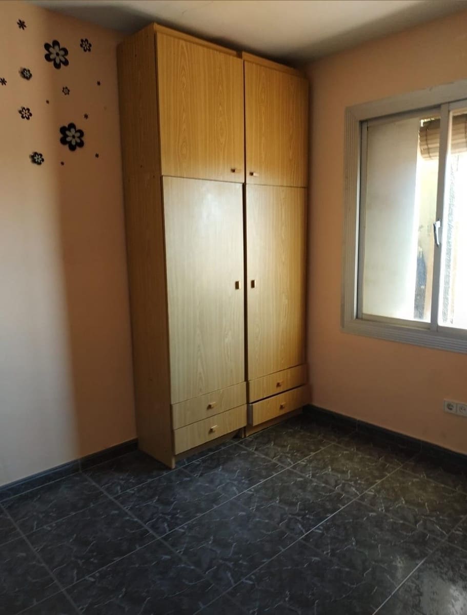 3 soverom Penthouse til salgs i L'Hospitalet de Llobregat - € 211 000 (Ref: 7433860)