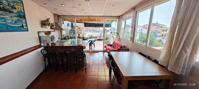 3 quarto Penthouse para arrendar em Vilassar de Mar - 1 300 € (Ref: 7844898)