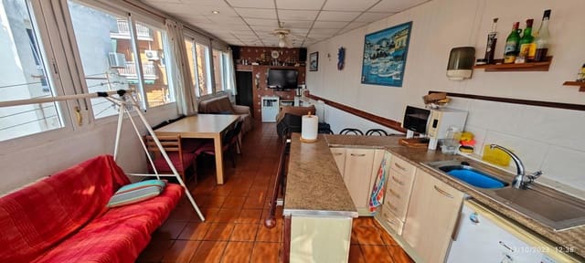 3 quarto Penthouse para arrendar em Vilassar de Mar - 1 300 € (Ref: 7844898)