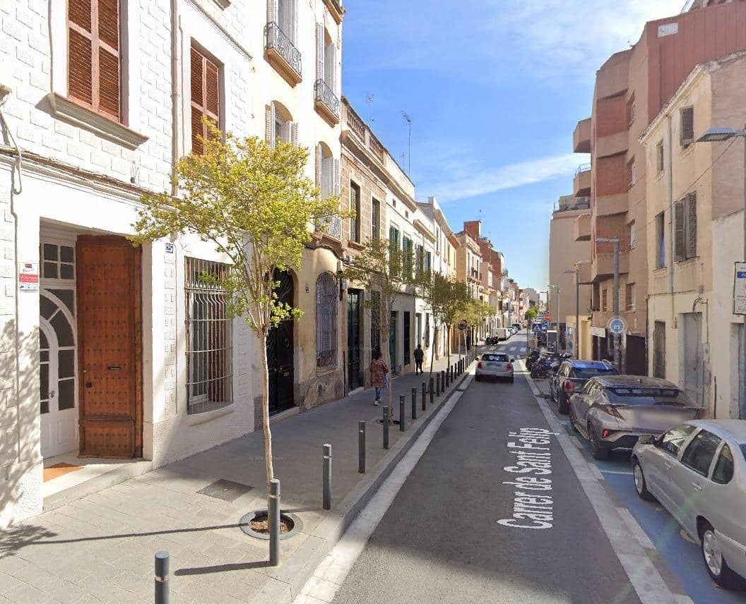 3 bedroom Penthouse for sale in El Masnou with pool - € 899,000 (Ref: 8549278)