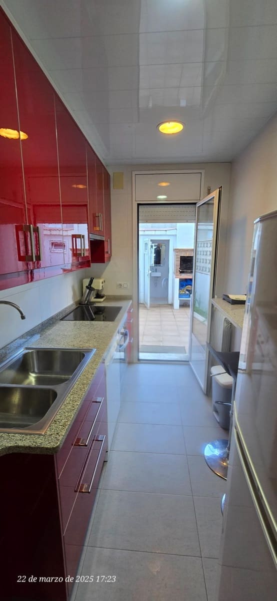 4 soveværelse Rækkehus til leje i El Masnou - € 1.400 (Ref: 8616165)