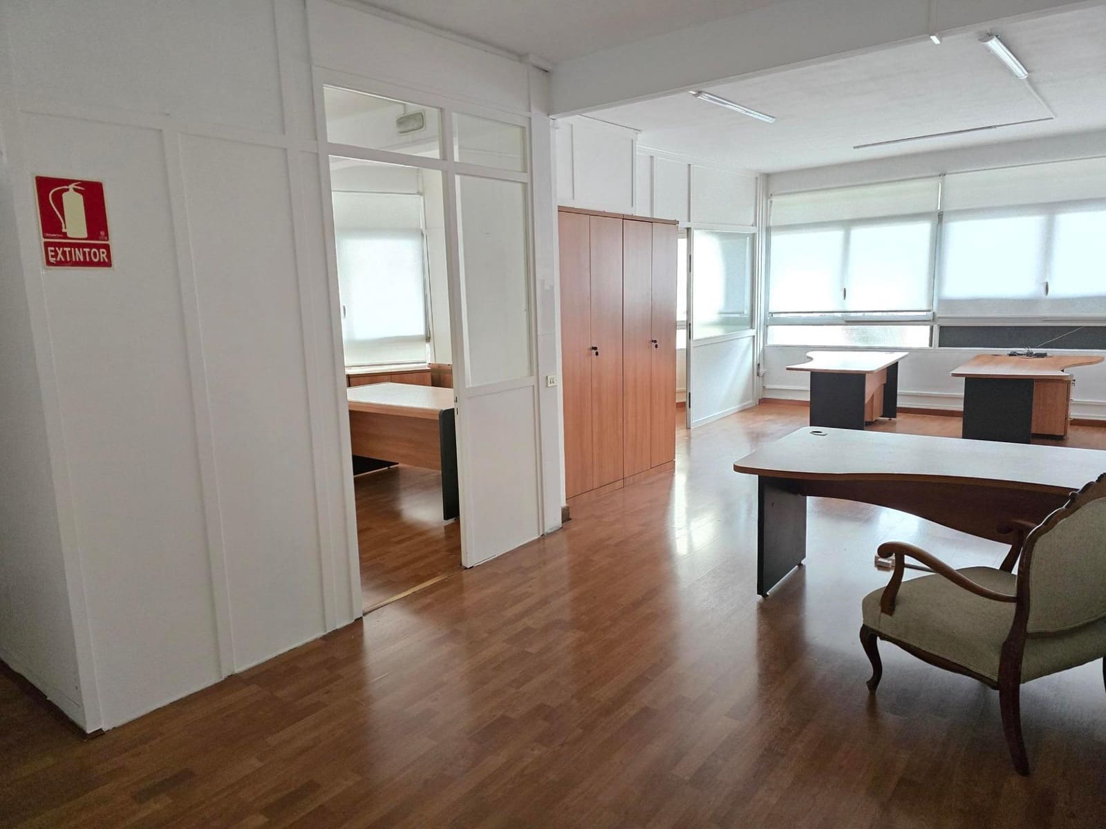 Kontor til leje i Barcelona by - € 900 (Ref: 8773549)