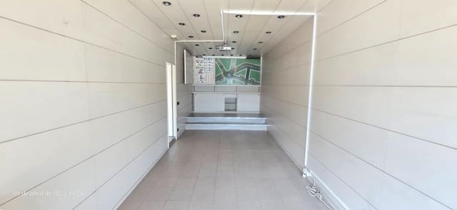 Kommersiell att hyra i El Masnou - 600 € (Ref: 8943998)