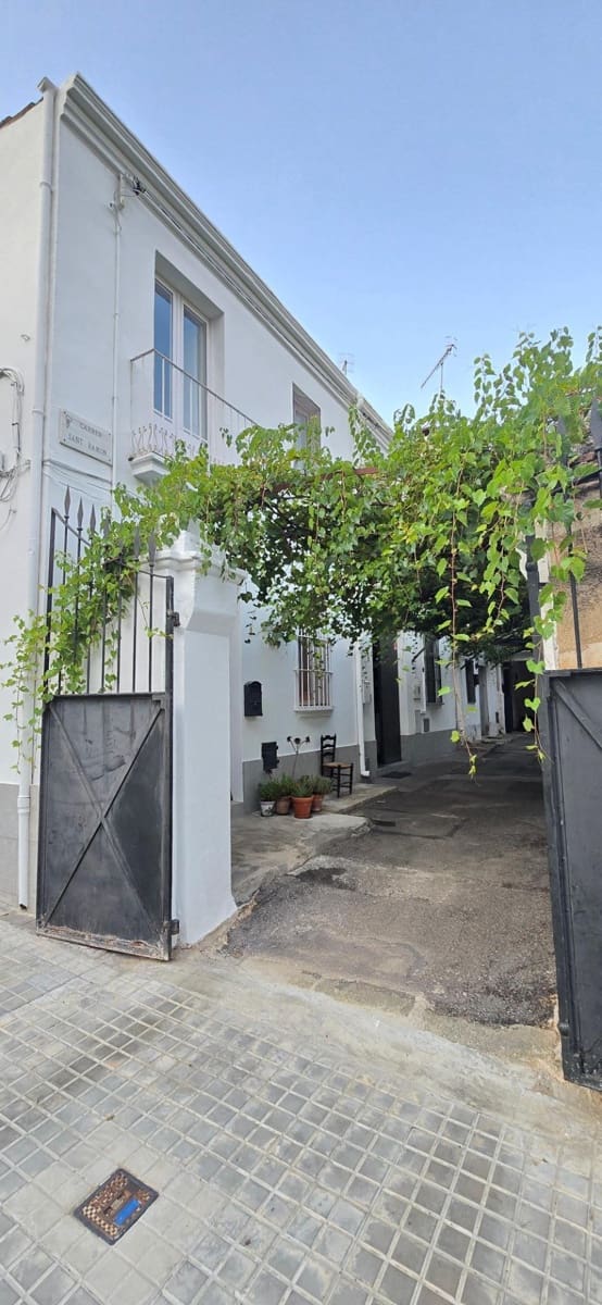 8 soveværelse Finca/Landehus til salg i Alella - € 520.000 (Ref: 9159650)