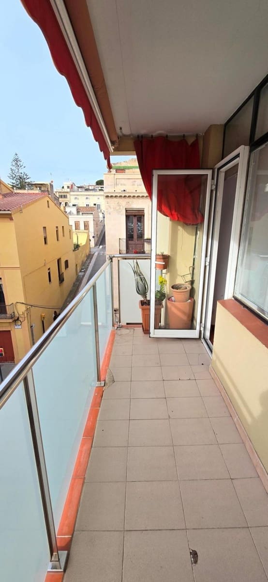 3 slaapkamer Flat te koop in El Masnou - € 275.000 (Ref: 9174872)