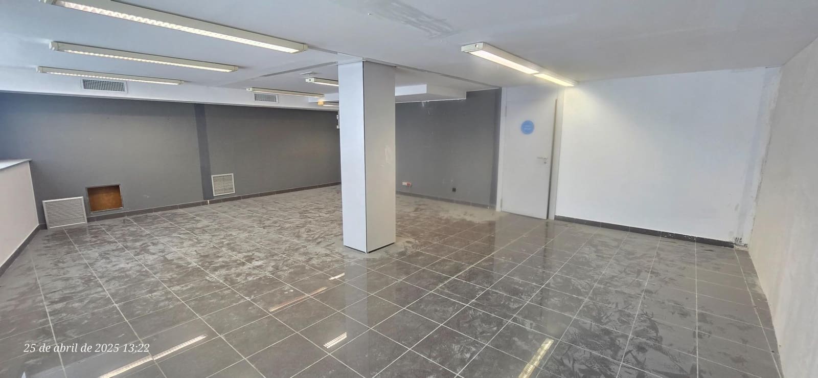 Commercial for rent in El Masnou - € 900 (Ref: 9285381)