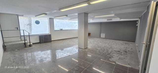 Gewerbe zu vermieten in El Masnou - 900 € (Ref: 9285381)