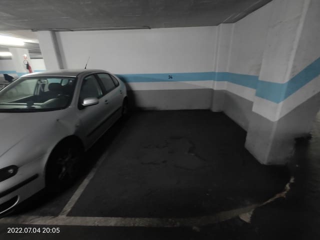 Garage for rent in Sarrià, Barcelona city - € 120 (Ref: 9297070)