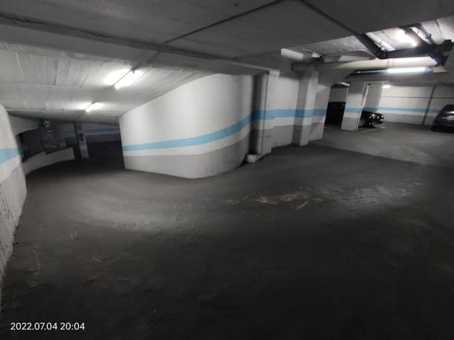 Garage for rent in Sarrià, Barcelona city - € 120 (Ref: 9297070)