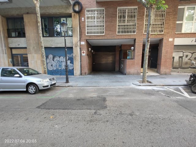 Garage for rent in Sarrià, Barcelona city - € 120 (Ref: 9297070)