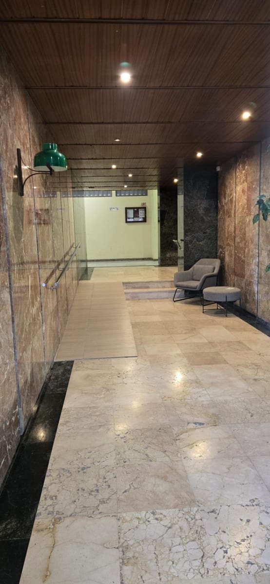 3 bedroom Flat for sale in El Masnou with garage - € 295,000 (Ref: 9341389)