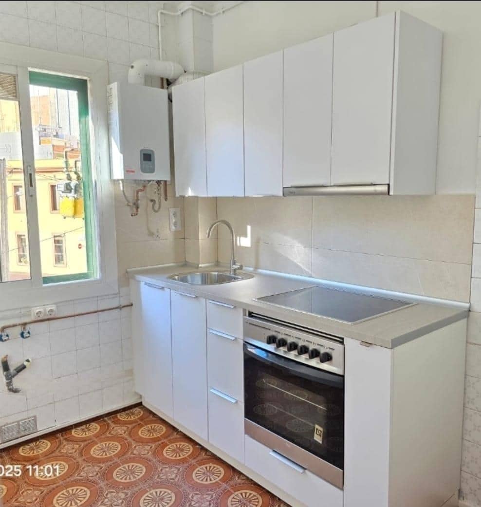 3 sypialnia Mieszkanie na sprzedaż w Miasto Barcelona - 320 000 € (Ref: 9409287)