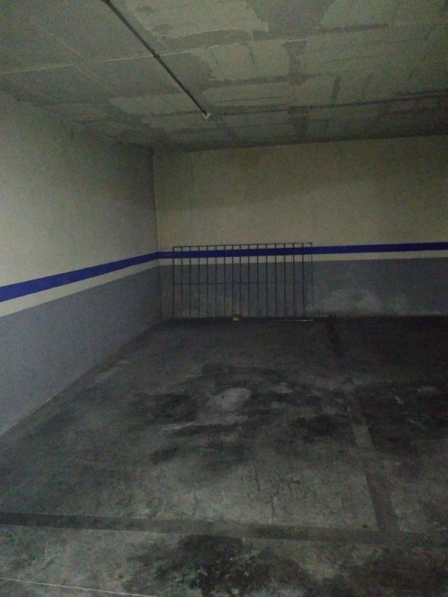 Garage att hyra i Barcelona stad - 100 € (Ref: 9449055)