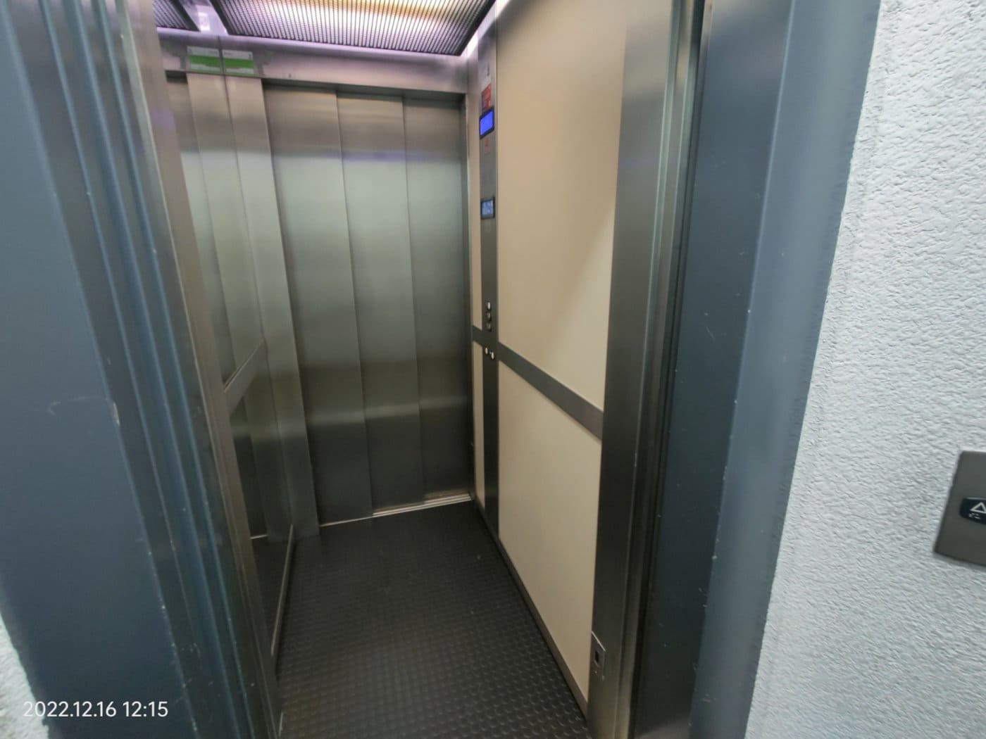 Garage att hyra i Barcelona stad - 100 € (Ref: 9449055)