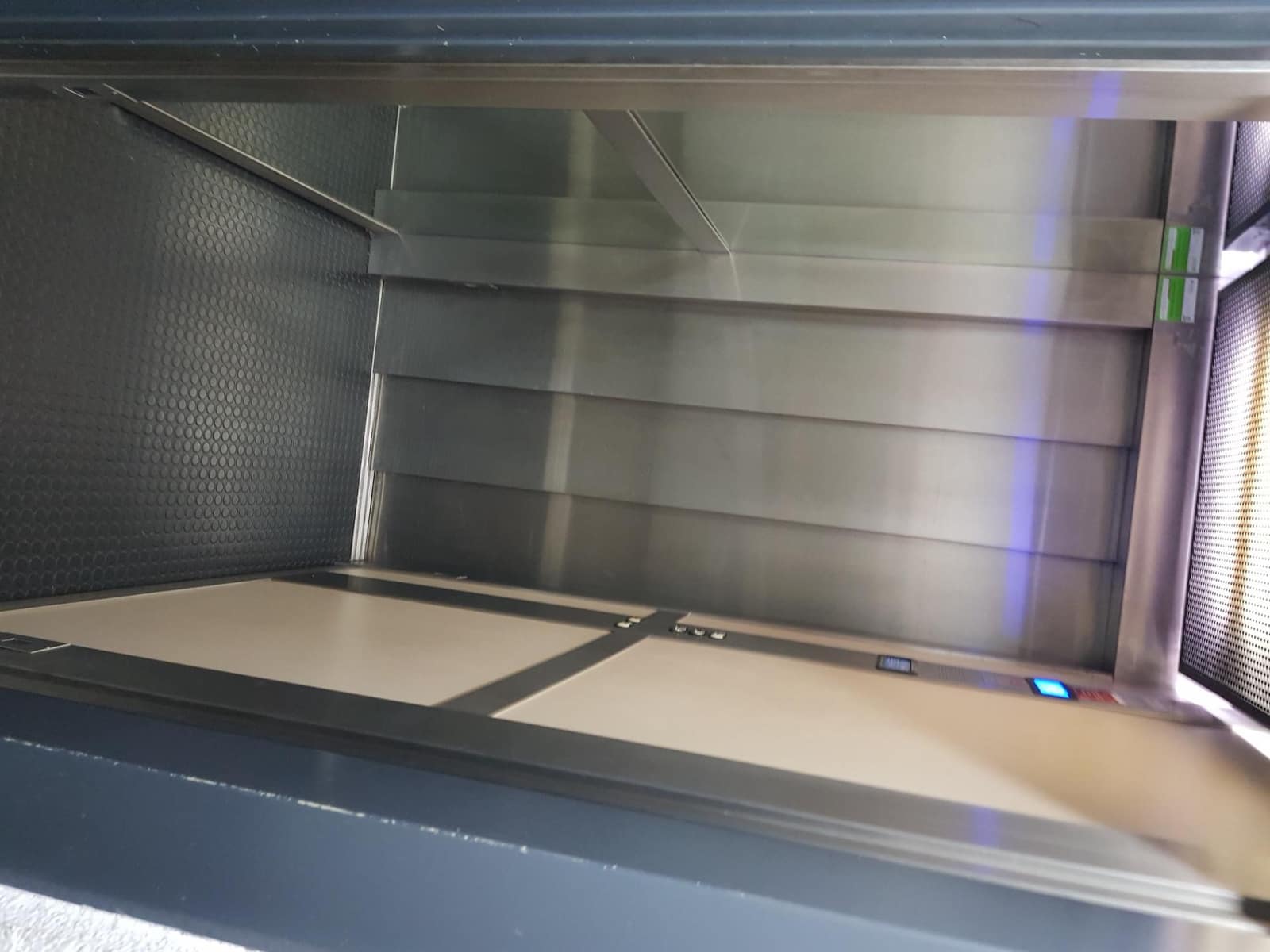 Garage att hyra i Barcelona stad - 100 € (Ref: 9449055)