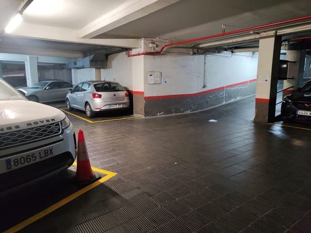 Garage in vendita in Sants, Barcelona città - 15.900 € (Rif: 9474326)