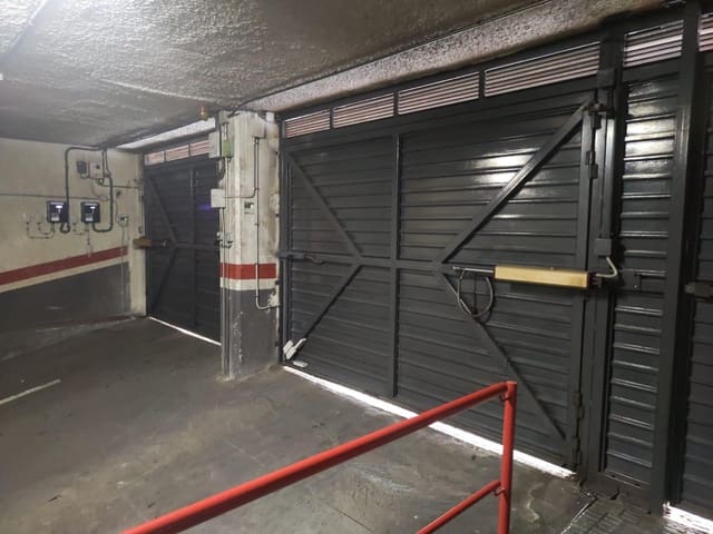 Garage in vendita in Sants, Barcelona città - 15.900 € (Rif: 9474326)