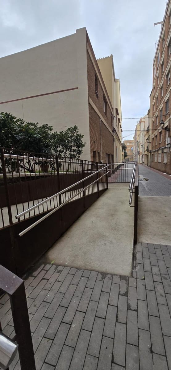 4 bedroom Commercial for sale in El Masnou - € 58,500 (Ref: 9474327)