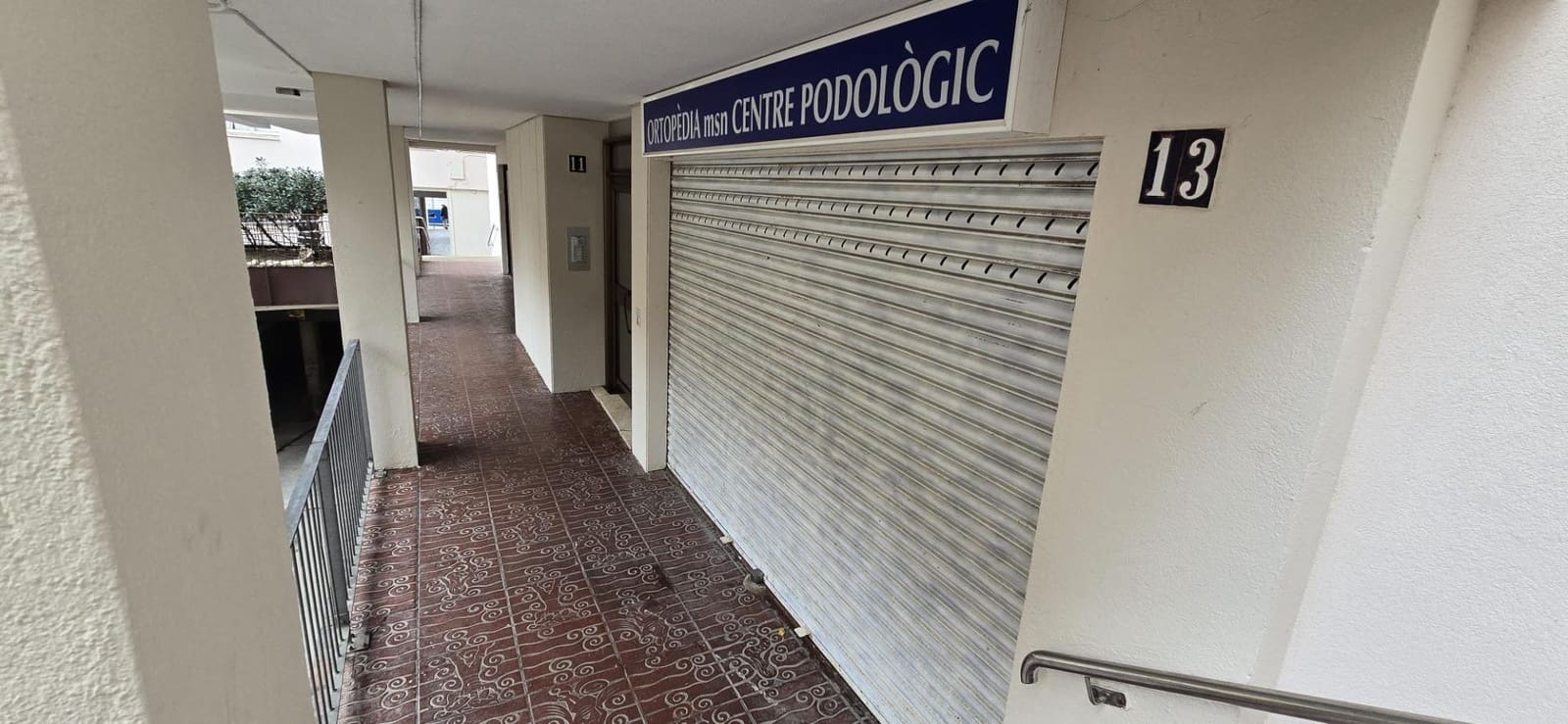 4 bedroom Commercial for sale in El Masnou - € 58,500 (Ref: 9474327)