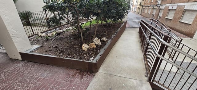 4 soverom Kommersiell til salgs i El Masnou - € 58 500 (Ref: 9474327)