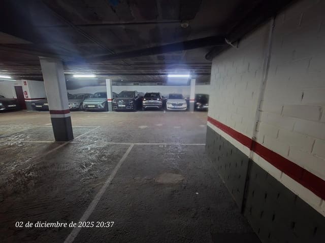 Garage for rent in La Sagrera, Barcelona city - € 100 (Ref: 9482151)