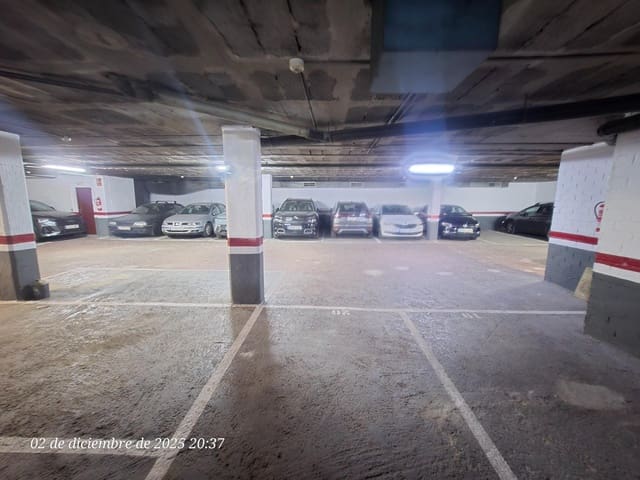 Garage for rent in La Sagrera, Barcelona city - € 100 (Ref: 9482151)