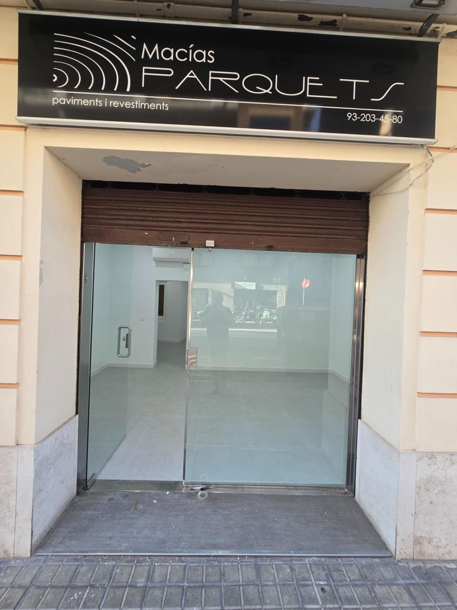 Commercial for rent in Barcelona city - € 1,000 (Ref: 9491634)