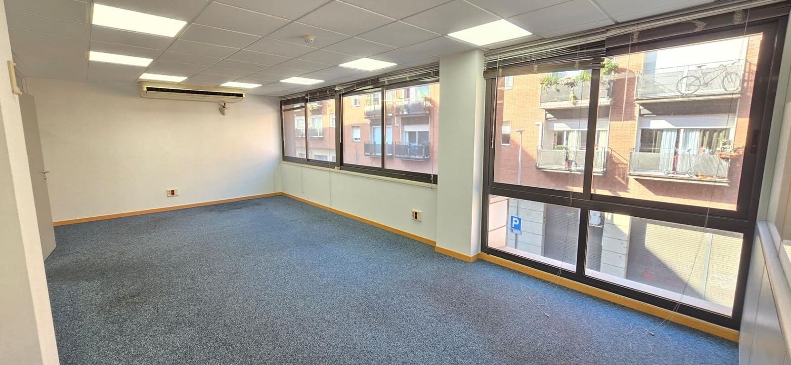 Kontor till salu i Sant Cugat del Valles - 215 000 € (Ref: 9648382)