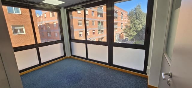 Kontor till salu i Sant Cugat del Vallès - 215 000 € (Ref: 9648382)