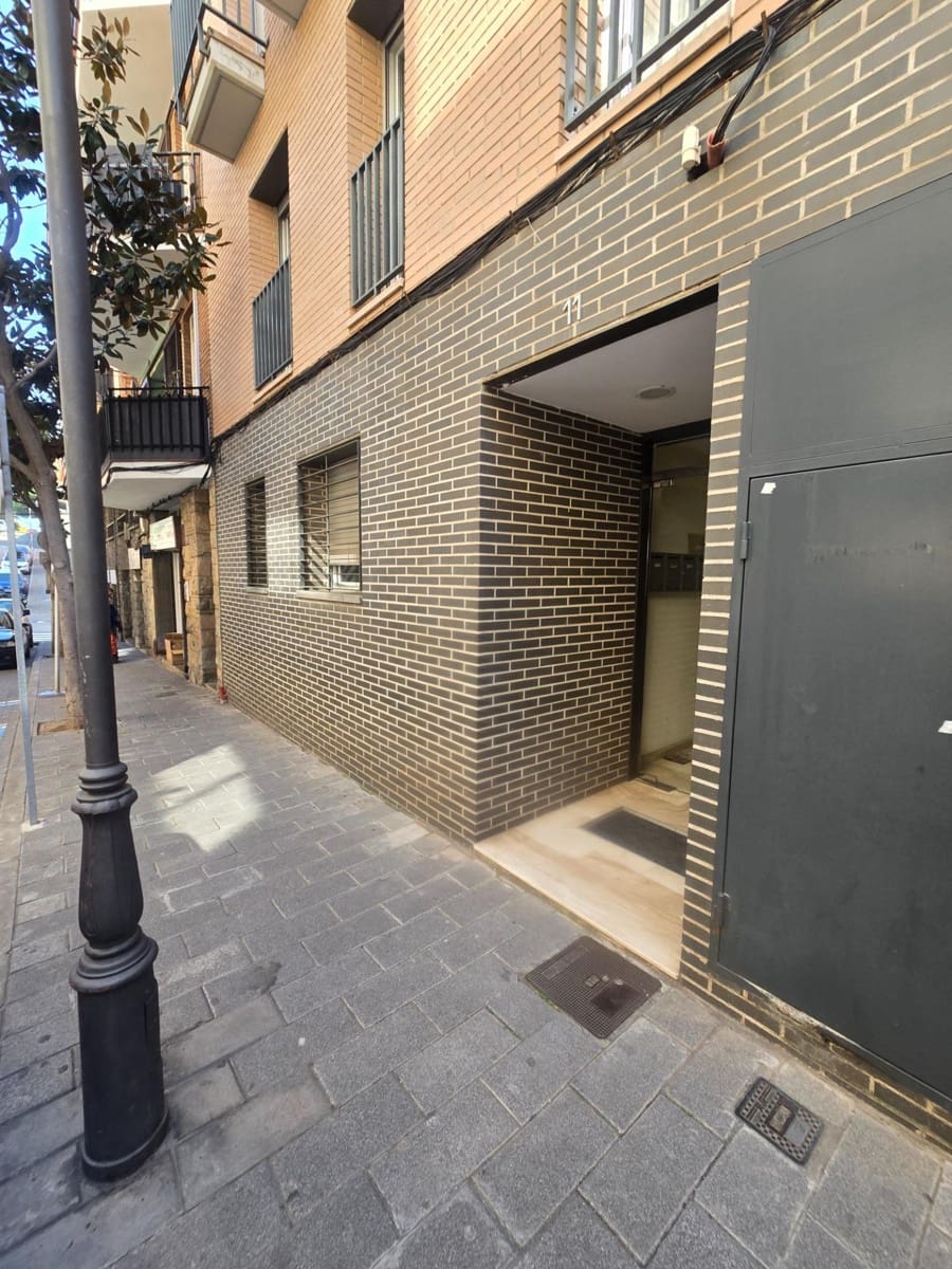 Garagem para arrendar em El Masnou - 100 € (Ref: 9682629)