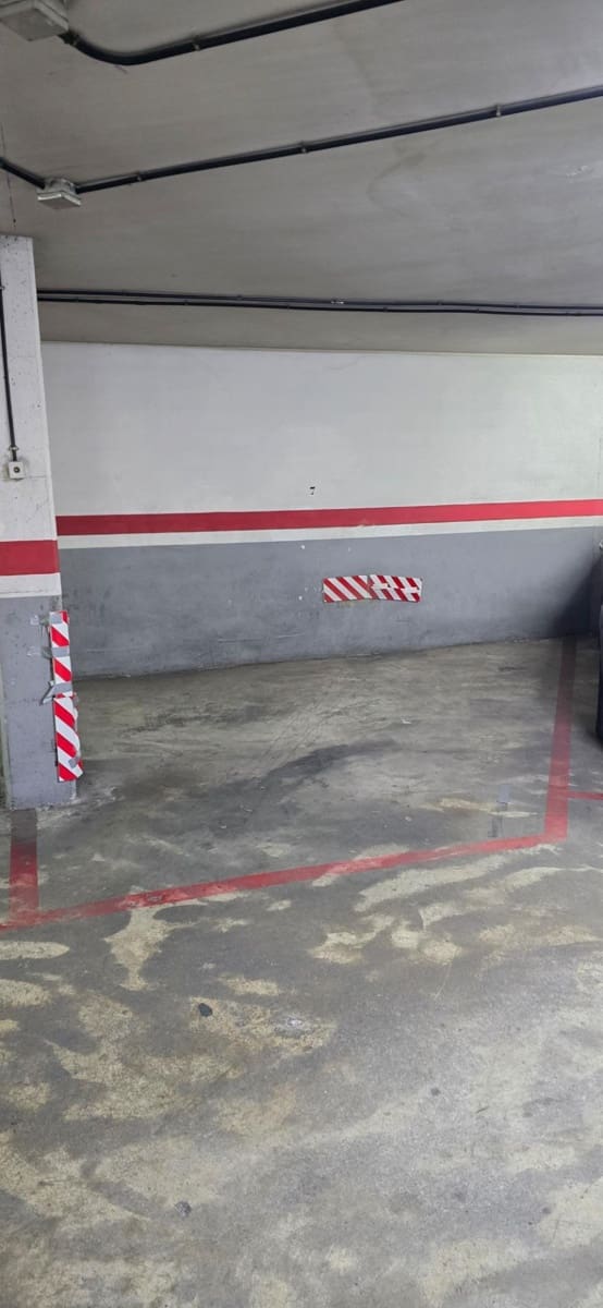 Garage for sale in Barcelona city - € 16,800 (Ref: 9712179)