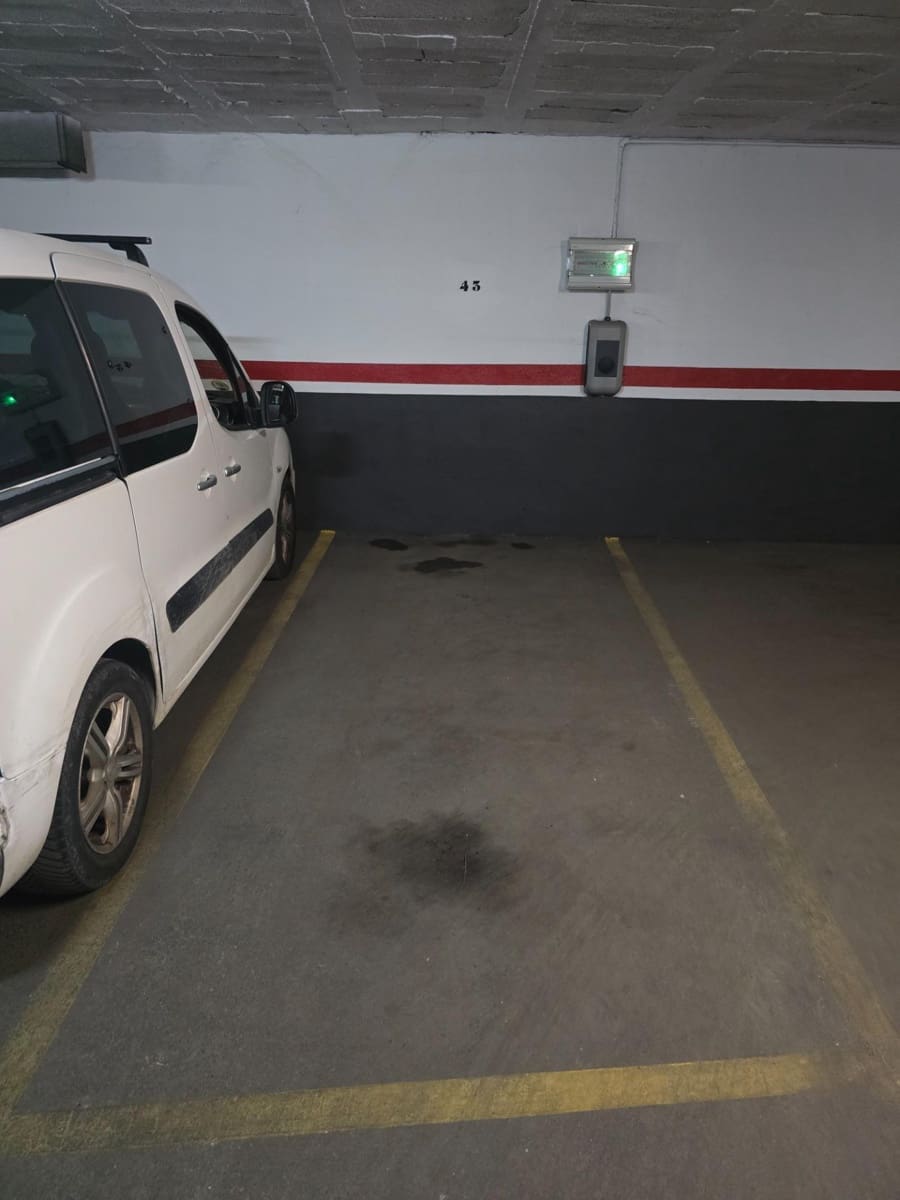 Garaż do wynajęcia w El Masnou - 100 € (Ref: 9816032)