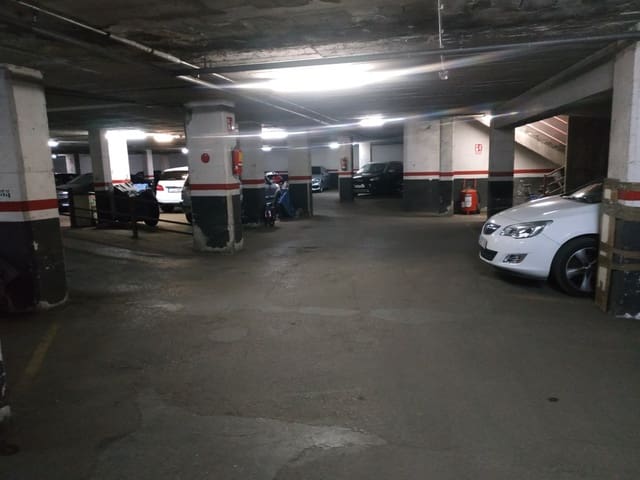 Garage til leje i El Masnou - € 100 (Ref: 9816032)