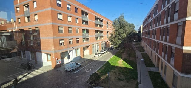 Kontor til leie i Sant Cugat del Vallès - € 1 150 (Ref: 9829367)
