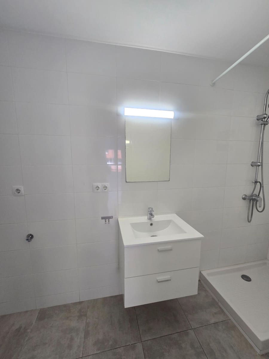 3 bedroom Flat for rent in El Masnou with pool garage - € 913 (Ref: 9889010)