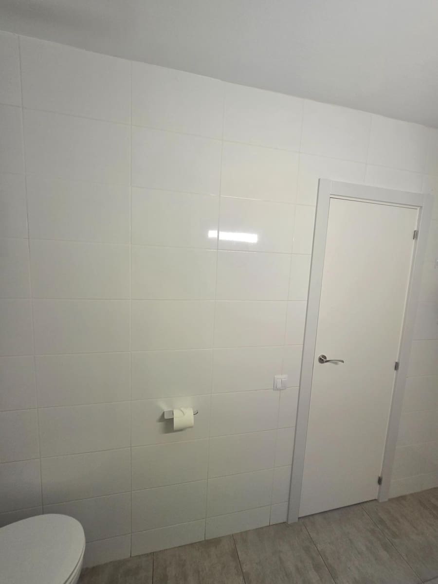 3 bedroom Flat for rent in El Masnou with pool garage - € 913 (Ref: 9889010)