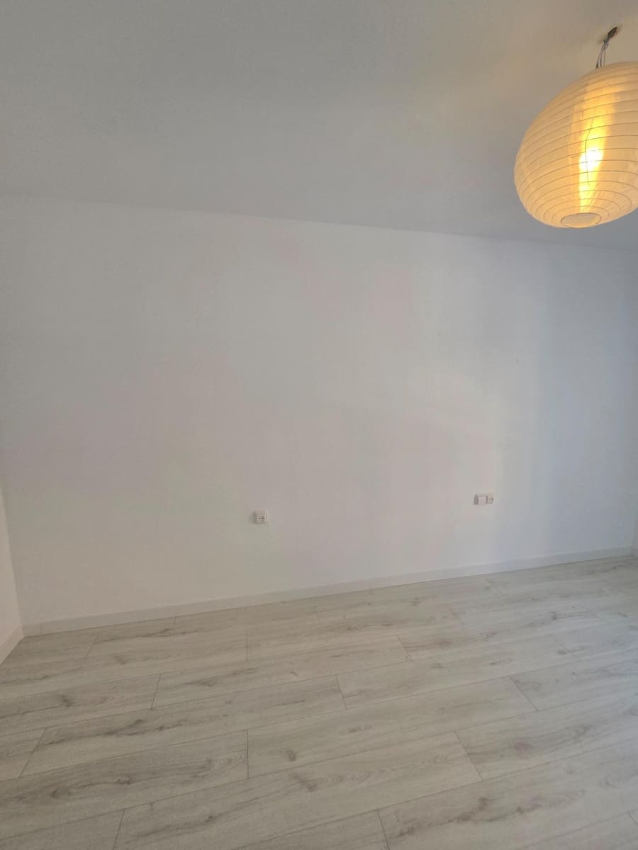 3 bedroom Flat for rent in El Masnou with pool garage - € 913 (Ref: 9889010)