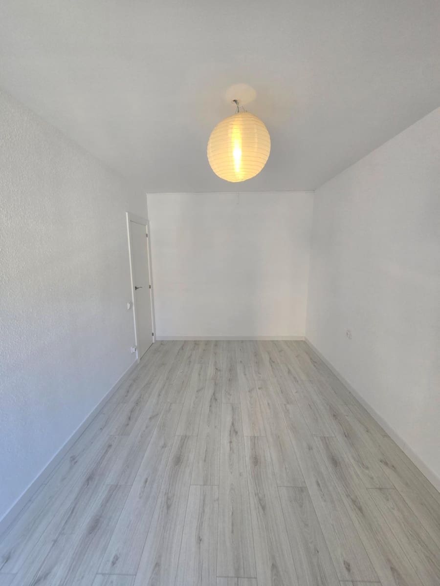3 bedroom Flat for rent in El Masnou with pool garage - € 913 (Ref: 9889010)