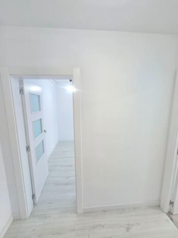 Piso de 3 habitaciones en El Masnou en alquiler con piscina garaje - 913 € (Ref: 9889010)