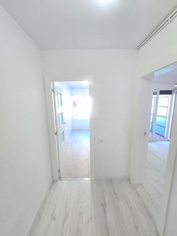 Piso de 3 habitaciones en El Masnou en alquiler con piscina garaje - 913 € (Ref: 9889010)