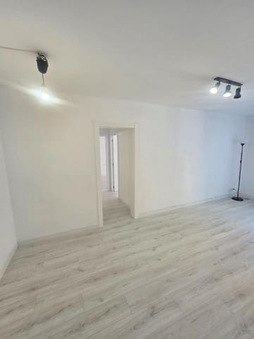 Piso de 3 habitaciones en El Masnou en alquiler con piscina garaje - 913 € (Ref: 9889010)