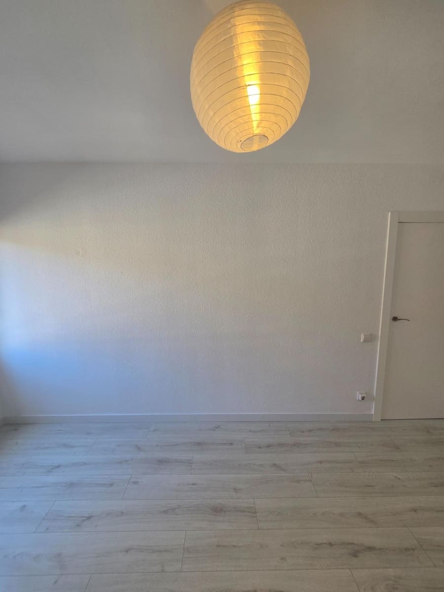 3 bedroom Flat for rent in El Masnou with pool garage - € 913 (Ref: 9889010)