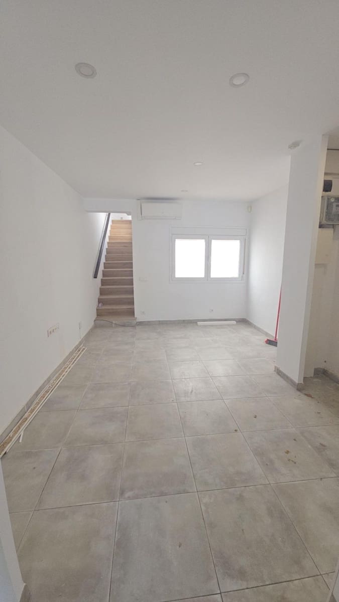 4 slaapkamer Rijtjeshuis te koop in Alella - € 750.000 (Ref: 9900235)