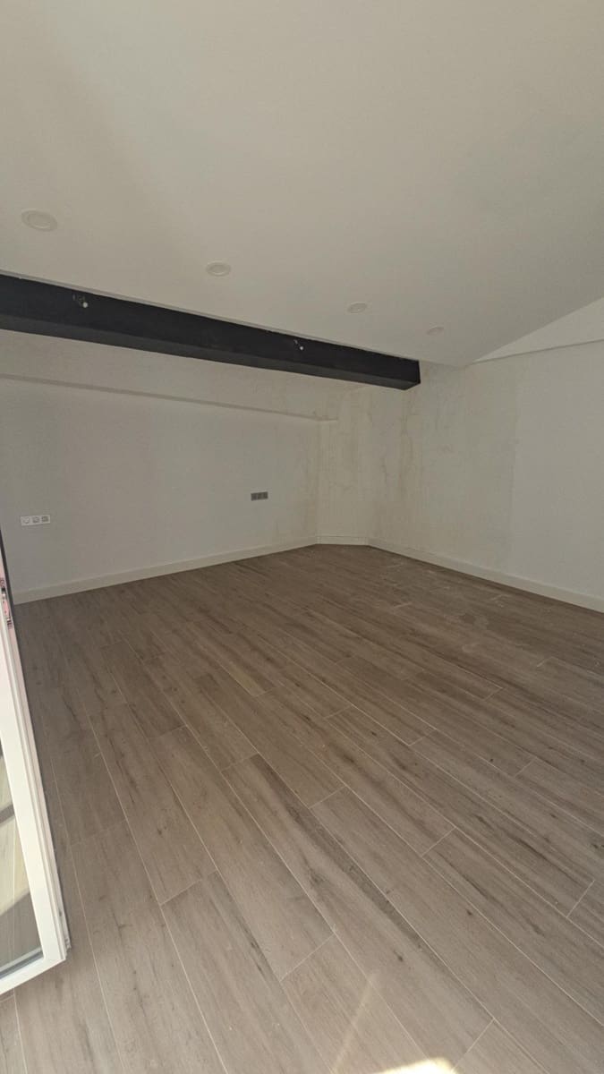 4 slaapkamer Rijtjeshuis te koop in Alella - € 750.000 (Ref: 9900235)
