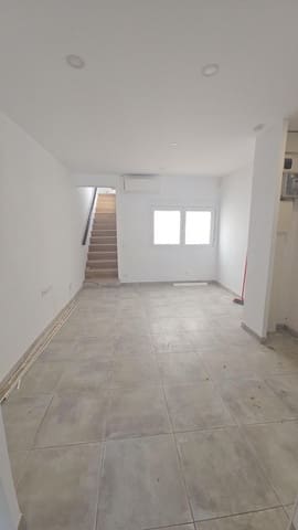 4 slaapkamer Rijtjeshuis te koop in Alella - € 750.000 (Ref: 9900235)