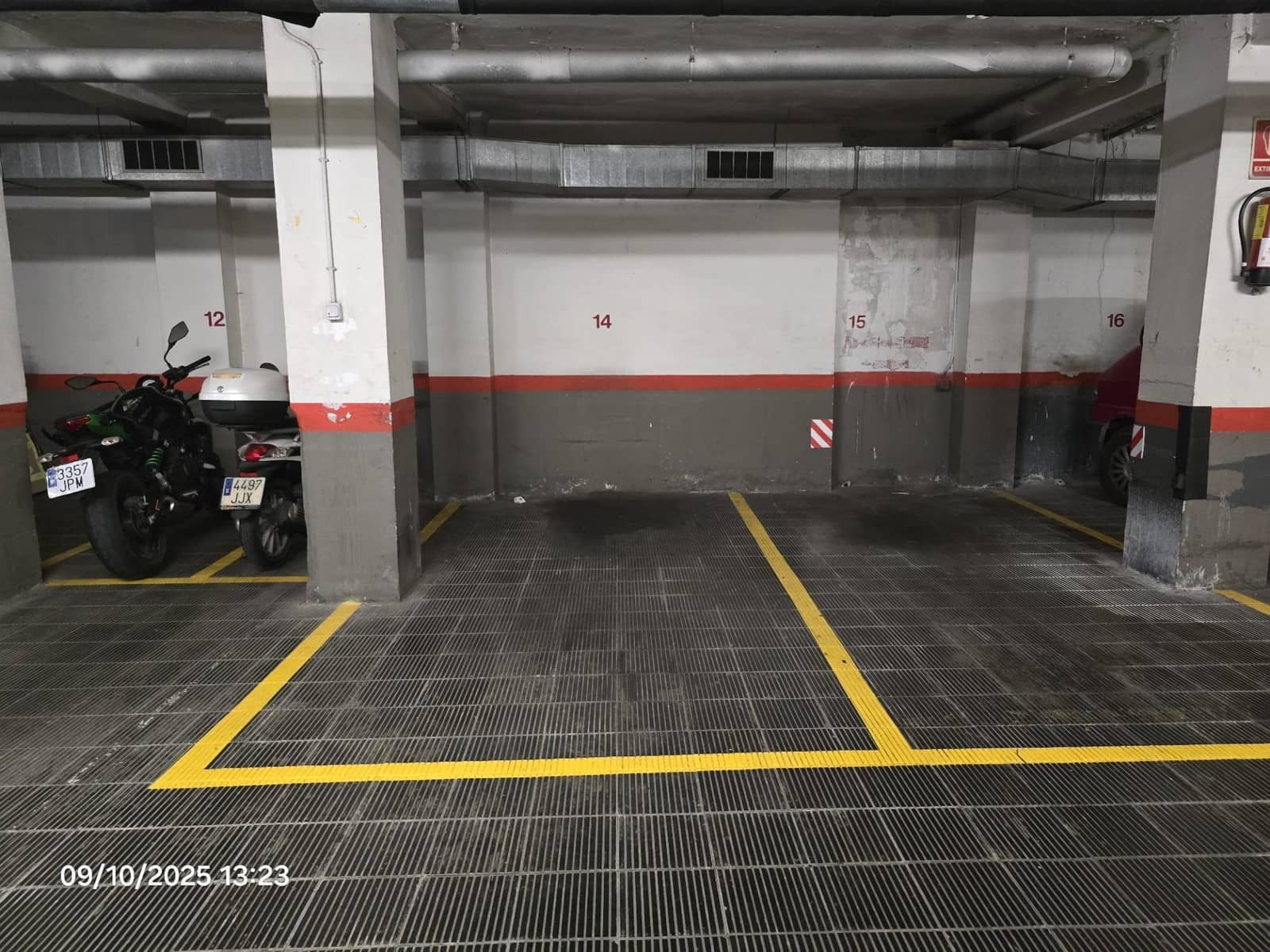 Garage til salg i Barcelona by - € 18.000 (Ref: 9940344)