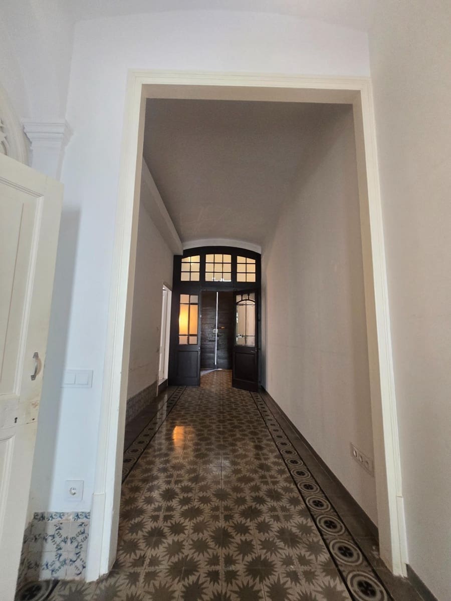 4 bedroom Apartment for rent in El Masnou - € 1,490 (Ref: 9944188)